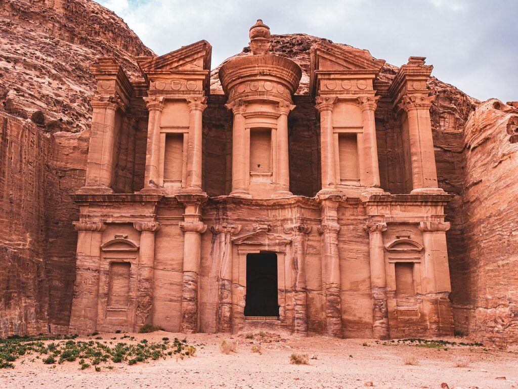 Famous Filming Locations: INDIANA JONES AND THE LAST CRUSADE — PETRA, JORDAN