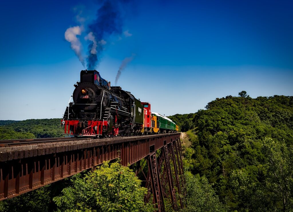 Delight in the culinary offerings on the British Pullman - A Belmond Train