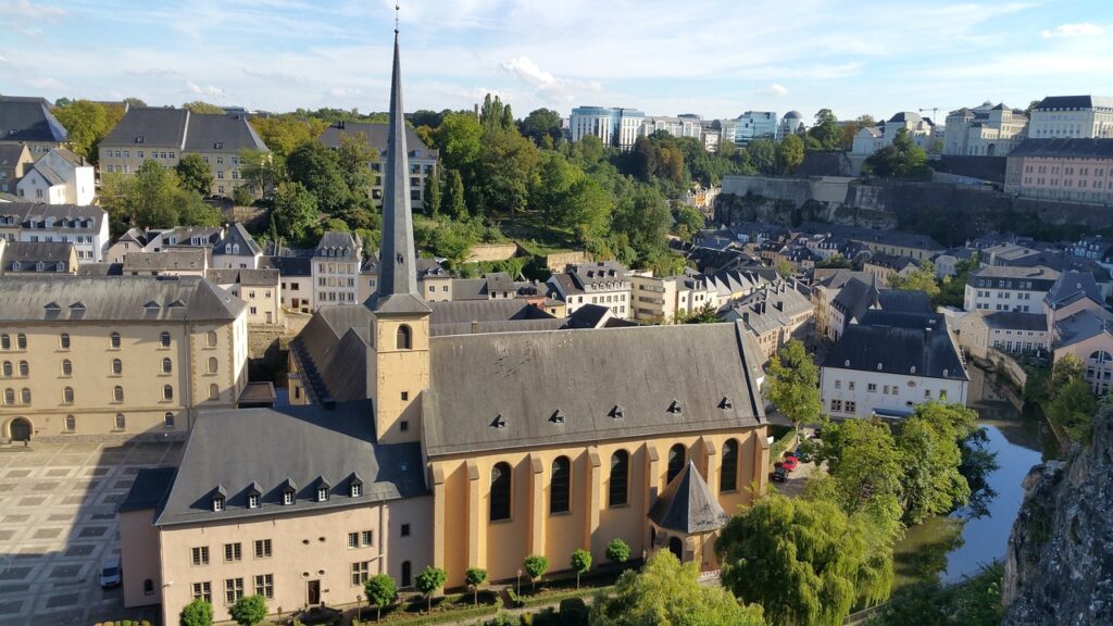 Become a resident of Luxembourg under the Residency by Investment scheme