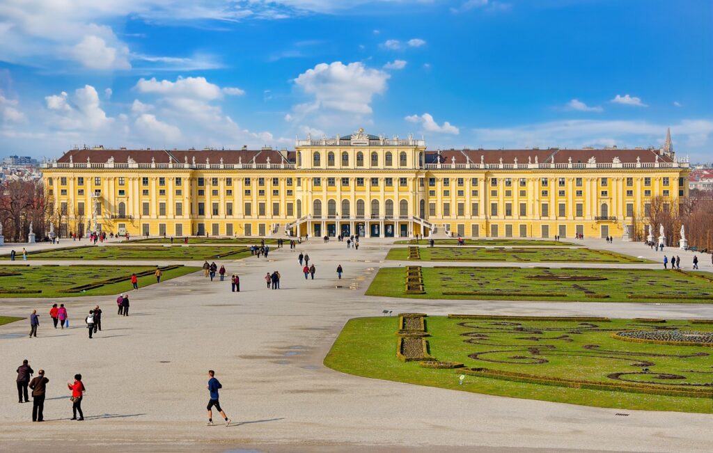 Schönbrunn Palace is one of the most impressive palaces in Vienna. We also recommend Hofburg Palace and Belvedere Palace.